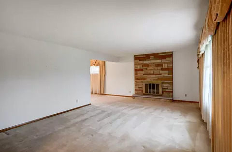 Living - 3406 Kappel Dr, Springfield, OH 45503 photo 1 of 1