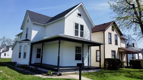 Exterior - 372 Ludlow Ave, Springfield, OH 45505 photo 4 of 7