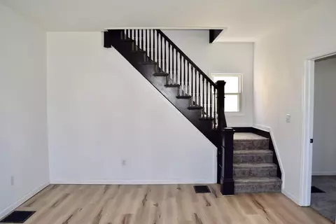 Entry Way - 372 Ludlow Ave, Springfield, OH 45505 photo 1 of 3