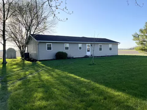 15527 Bigler Rd, Wapakoneta, OH 45895