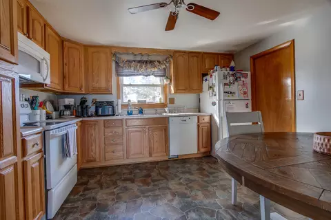 Kitchen - 5019 Taywell Dr, Springfield, OH 45503 photo 1 of 2