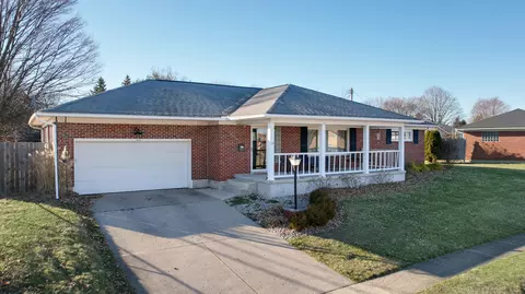 Exterior - 5019 Taywell Dr, Springfield, OH 45503 photo 6 of 10