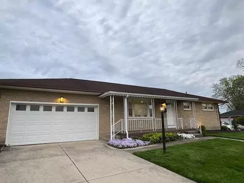 Exterior - 4512 Willowbrook Dr, Springfield, OH 45503 photo 2 of 5