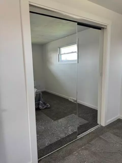Bath - 4512 Willowbrook Dr, Springfield, OH 45503 photo 1 of 8