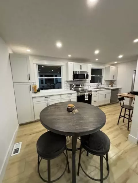 Kitchen - 4512 Willowbrook Dr, Springfield, OH 45503 photo 6 of 8
