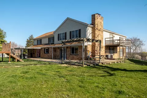 Exterior - 35 W Hunter Dr, Enon, OH 45323 photo 6 of 7