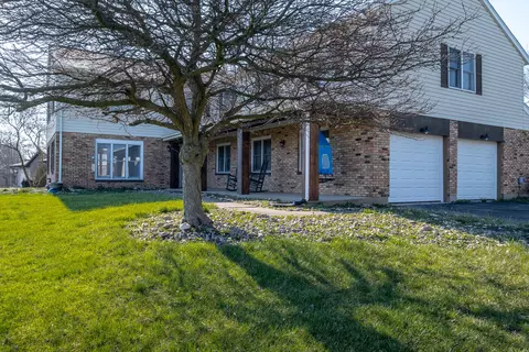 Exterior - 35 W Hunter Dr, Enon, OH 45323 photo 5 of 7
