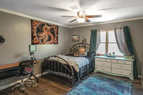 Bedroom - 35 W Hunter Dr, Enon, OH 45323 photo 12 of 14
