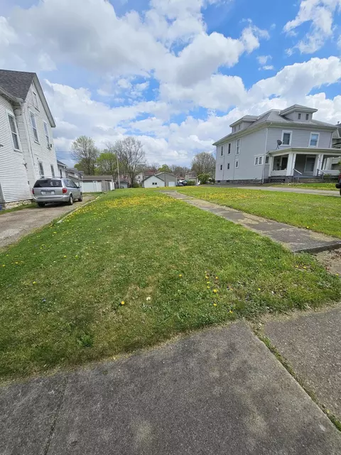 428 N Main St, Bellefontaine, OH 43311