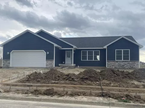 115 Village Pkwy, Jackson Center, OH 45334
