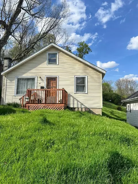 2750 Hilltop Ave, Springfield, OH 45503
