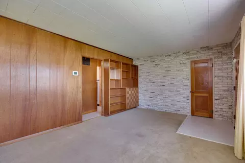 Bedroom - 1611 Memorial Dr, Springfield, OH 45505 photo 2 of 6