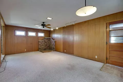 Exterior - 1611 Memorial Dr, Springfield, OH 45505 photo 6 of 14