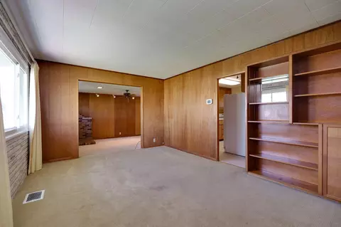 Bedroom - 1611 Memorial Dr, Springfield, OH 45505 photo 1 of 6