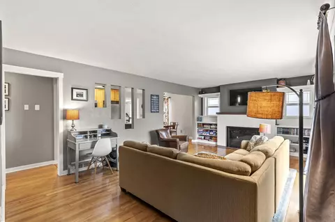 Living - 515 Dover Rd, Springfield, OH 45504 photo 1 of 4