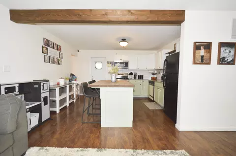 Kitchen - 2141 Gerald Dr, Springfield, OH 45505 photo 2 of 9