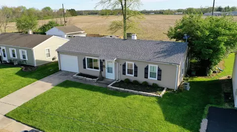 2141 Gerald Dr, Springfield, OH 45505
