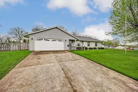 Exterior - 2031 Halifax Ct, Springfield, OH 45503 photo 11 of 11