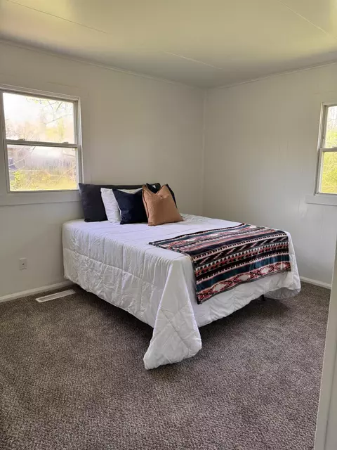 Bedroom - 1116 Heard Ave, Springfield, OH 45506 photo 5 of 5