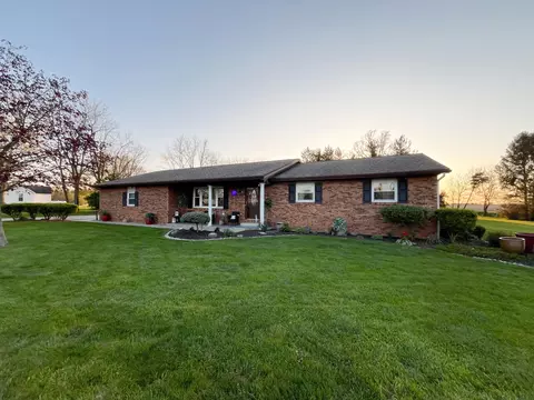 19113 Mitchell Rd, Wapakoneta, OH 45895