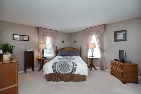 Bedroom - 610 Lawnview Ave, Springfield, OH 45505 photo 1 of 5