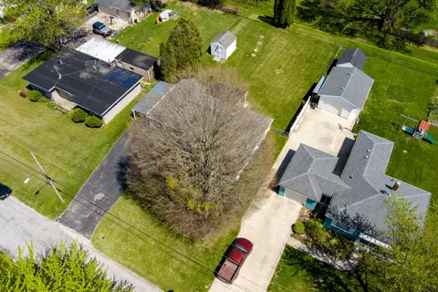 Exterior - 610 Lawnview Ave, Springfield, OH 45505 photo 16 of 22