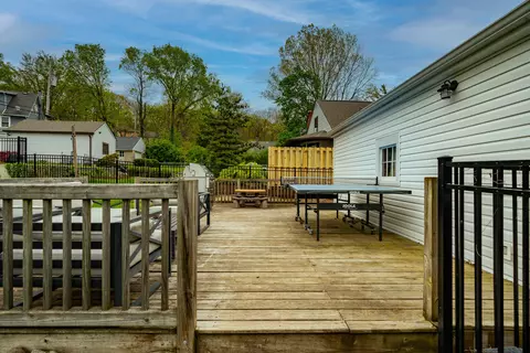 Exterior - 1465 Springhill Ave, Kettering, OH 45409 photo 5 of 17