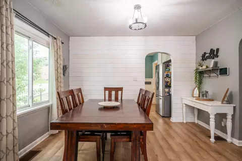 Dining - 1465 Springhill Ave, Kettering, OH 45409 photo 1 of 3