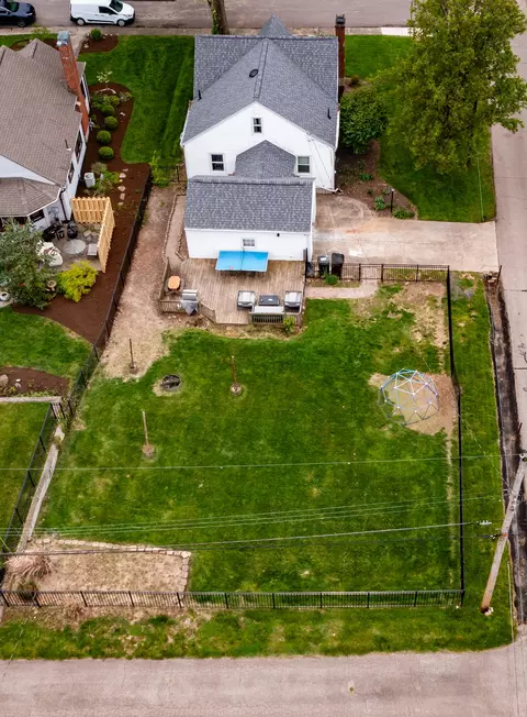 Exterior - 1465 Springhill Ave, Kettering, OH 45409 photo 16 of 17