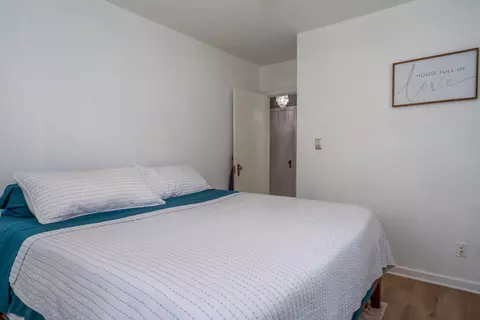 Bedroom - 1465 Springhill Ave, Kettering, OH 45409 photo 2 of 9