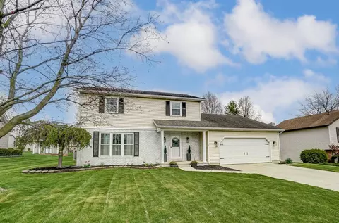 814 Glyncrest Dr, Wapakoneta, OH 45895
