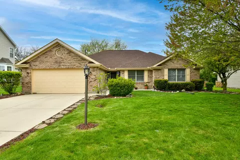 Exterior - 107 Barnside Dr, Englewood, OH 45322 photo 2 of 13