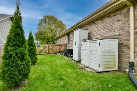 Exterior - 107 Barnside Dr, Englewood, OH 45322 photo 11 of 13