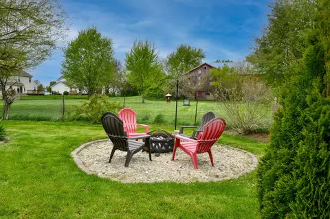 Exterior - 107 Barnside Dr, Englewood, OH 45322 photo 10 of 13
