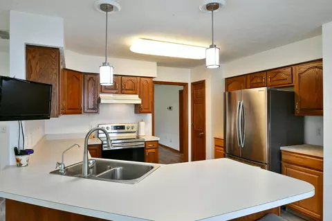 Kitchen - 107 Barnside Dr, Englewood, OH 45322 photo 9 of 9