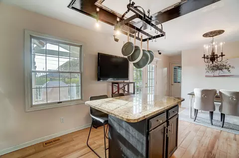 Kitchen - 6071 Nagy Rd, Celina, OH 45822 photo 6 of 9