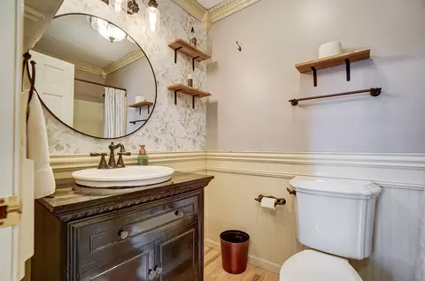 Bath - 6071 Nagy Rd, Celina, OH 45822 photo 3 of 9