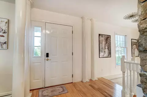 Entry Way - 6071 Nagy Rd, Celina, OH 45822 photo 1 of 7