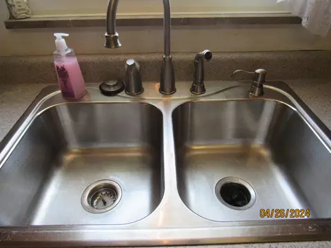 Kitchen - 236 W John St, Springfield, OH 45506 photo 7 of 8