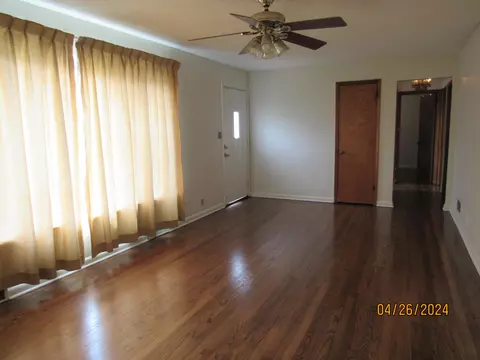 Living - 236 W John St, Springfield, OH 45506 photo 1 of 1