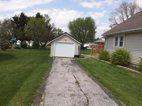 290 E Sycamore St, Coldwater, OH 45828 photo 3