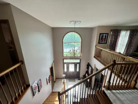 Entry Way - 750 Marva Ln, Sidney, OH 45365 photo 4 of 5