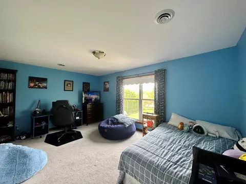 Bedroom - 750 Marva Ln, Sidney, OH 45365 photo 6 of 6