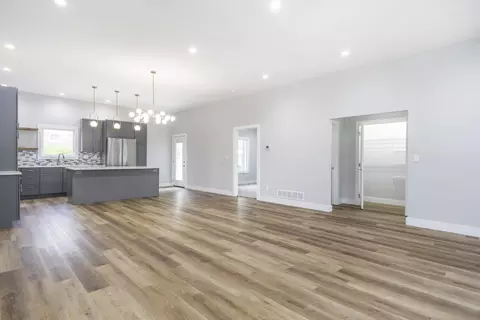 103 E Walnut St, Anna, OH 45302 photo 8