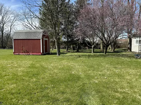 5880 Wynn Rd, Springfield, OH 45502 photo 3