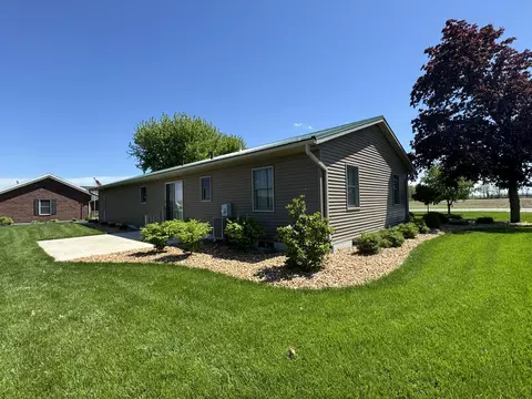 Exterior - 1109 Fairground Rd, Celina, OH 45822 photo 2 of 7