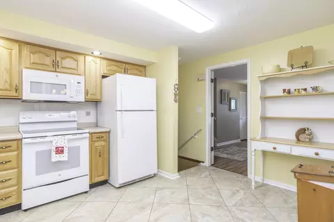 207 Charles, Sidney, OH 45365 photo 8