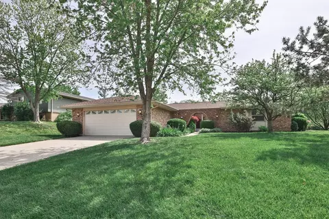 7500 Glenhurst Dr, Dayton, OH 45414