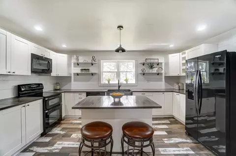 Kitchen - 8432 Howick Rd, Celina, OH 45822 photo 1 of 6