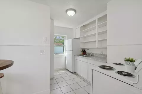 2045 S Yellow Springs St, Springfield, OH 45506 photo 13